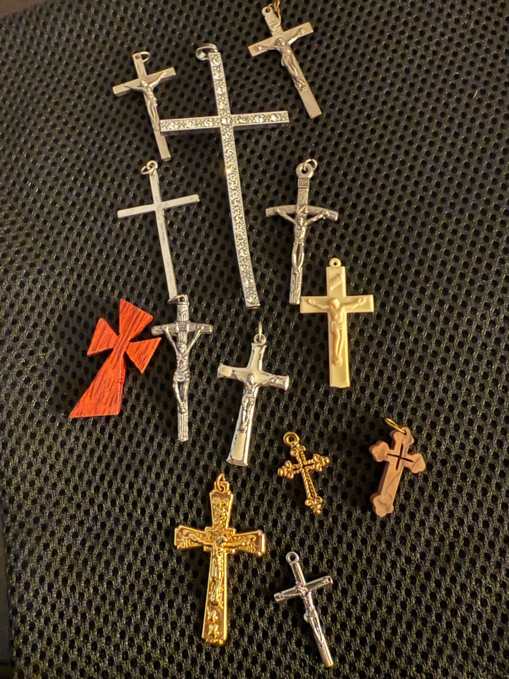 Mixed Cross‎ Pendant Lot - Faux Gold, Silver Tones Lot